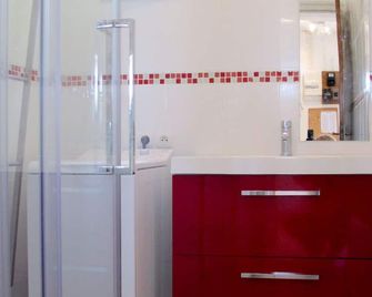 Holiday Home Anne Marie by Interhome - Lacanau - Bathroom