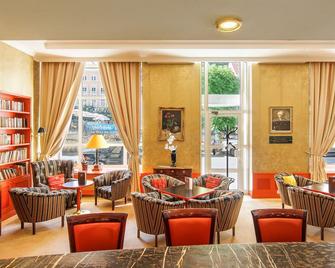 Dvorak Spa & Wellness - Carlsbad - Lounge