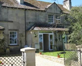 Prospect Cottage - Corsham - Building