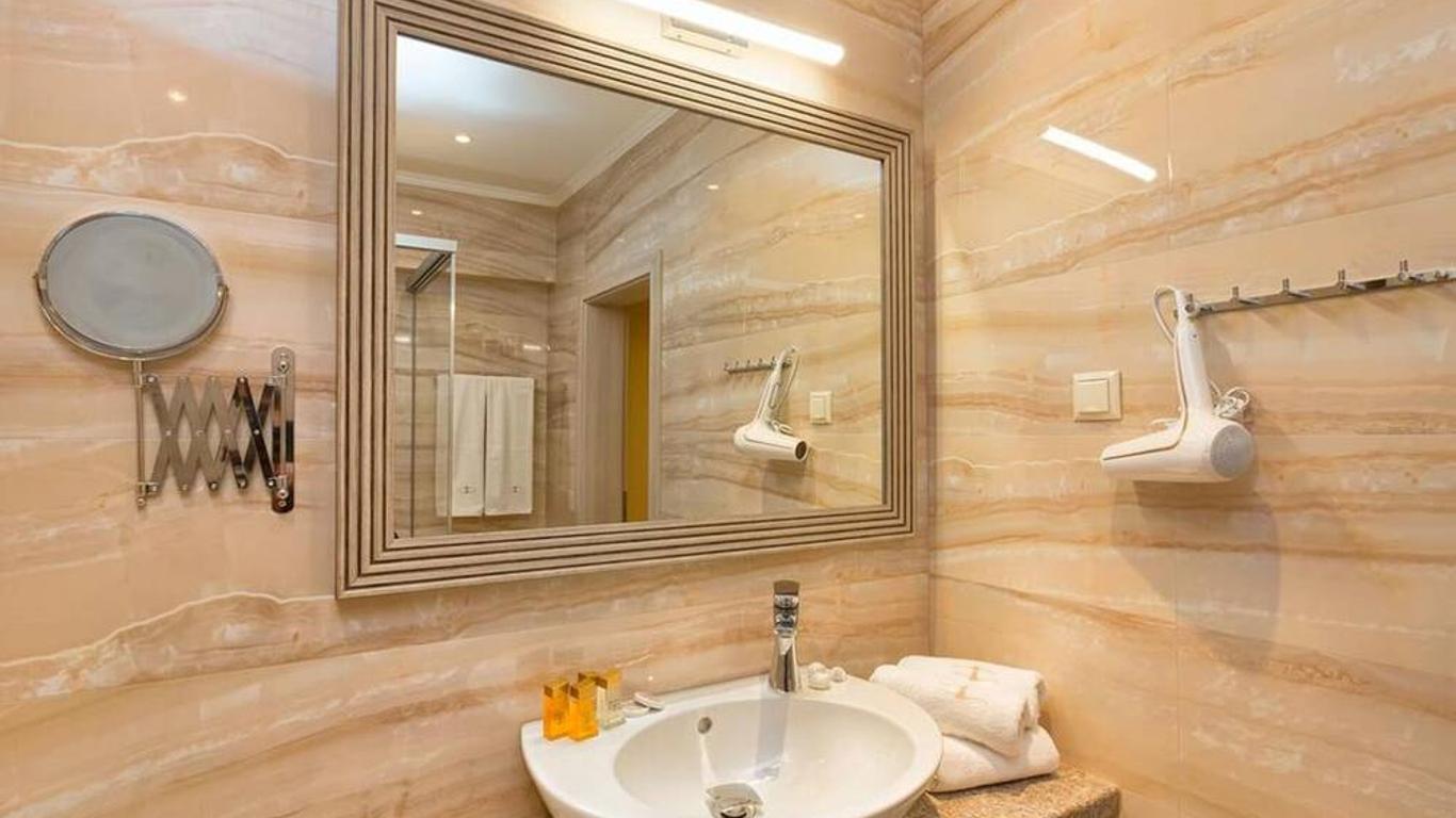 Argisht Partez Complex Apartment