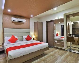 Presidency Studios Vadodara - Vadodara - Bedroom