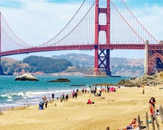 You Found It! Comfortable Unit, Free Parking, Free Breakfast - Alameda - Beach