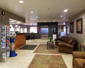 Grand View Inn & Suites - Wasilla - Front desk