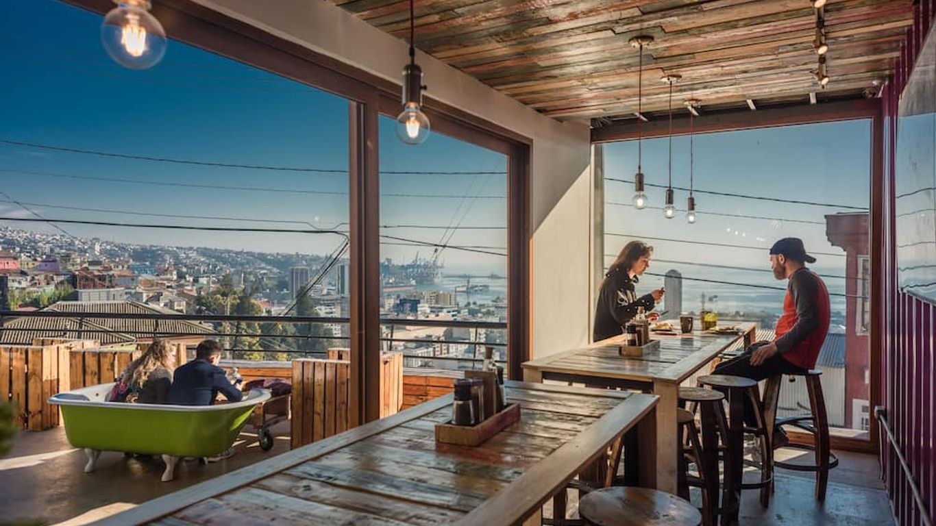Hotel Winebox Valparaiso