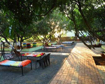 Radhe Farm - Sasan Gir - Patio
