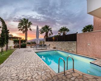 Pearls of Crete-Holiday Residences - Ierapetra - Piscine