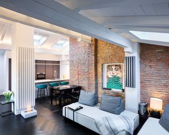 Oberdan Suite Appartamento Nel Cuore Di Bologna - 博洛那 - 客廳
