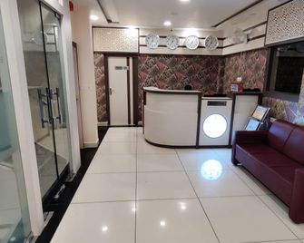 Hotel Embassy Grand - Muzaffarpur - Lobby