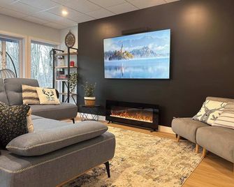 Le RuissO - Spa et Confort - Brownsburg-Chatham - Salon