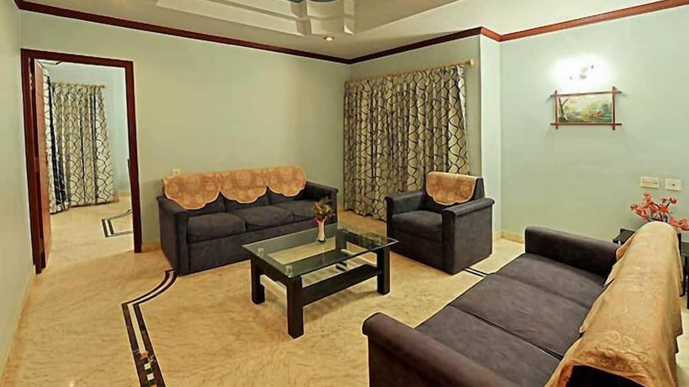Hotel Gnanam