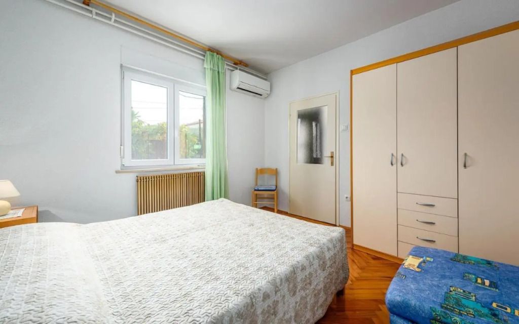 Ferucio House With Apartments