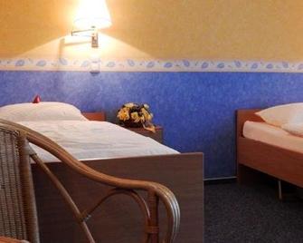 Hotel Lindenhof - Bielefeld - Schlafzimmer