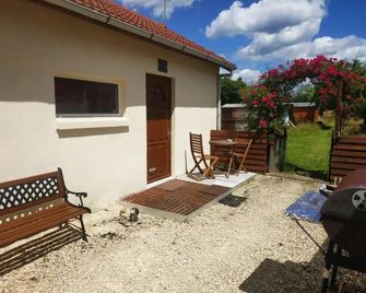 Tranquillité & indépendance au coeur de la sologne - Lamotte-Beuvron - Patio