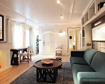 Hotel Cort - ปาลมา มายอร์กา - ห้องนั่งเล่น