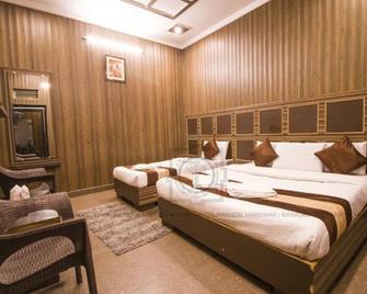 Goroomgo Pardesi's Near Har Ki Pauri Haridwar - Haridwar - Habitación