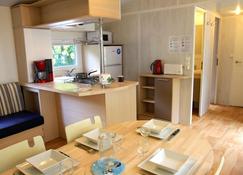 Nantes Camping Le Petit Port - Nantes - Comedor