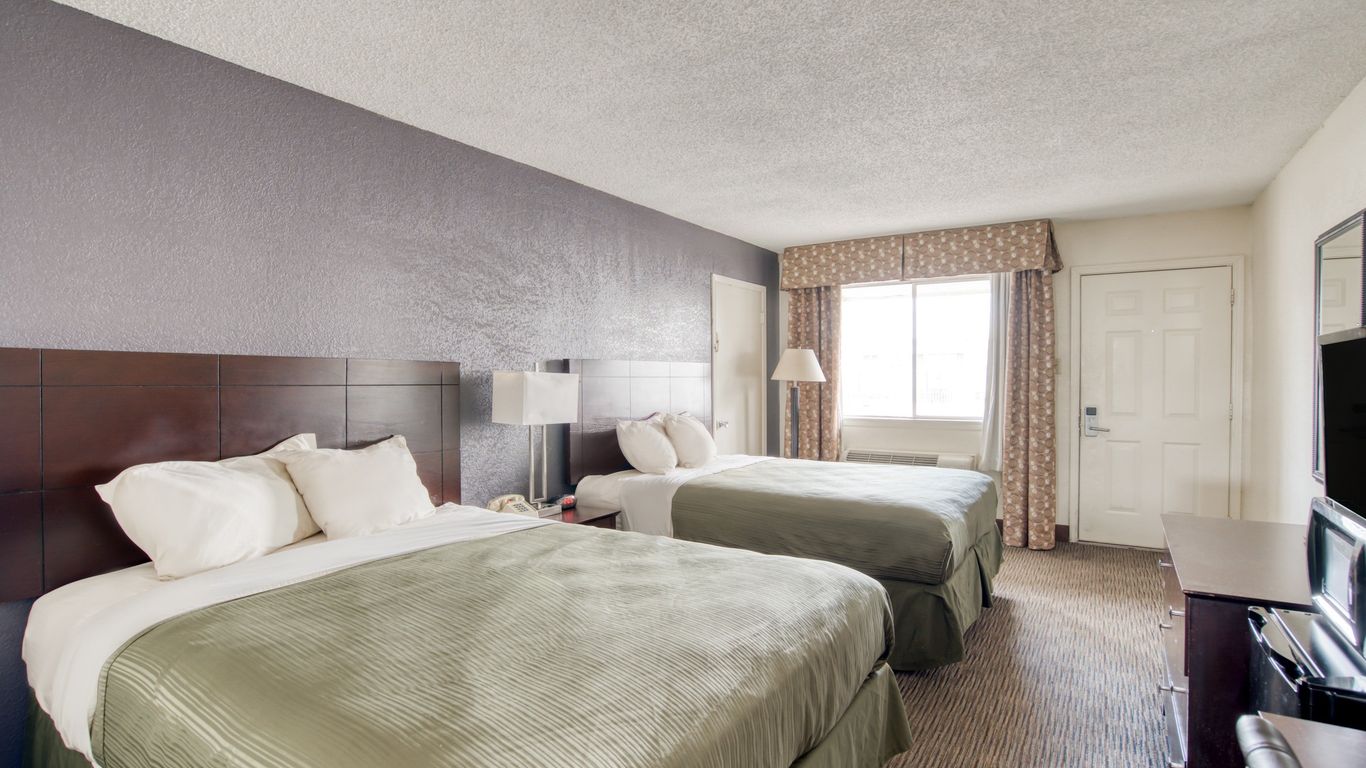 OYO Hotel Alexandria La- Hwy 165