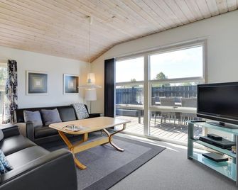 Holiday Home Ordan - 800m from the sea by Interhome - Fjerritslev - Obývací pokoj