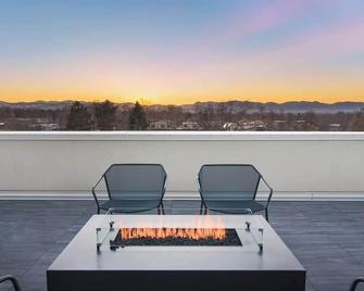 Elegant Flat on Tennyson Street w/ Balcony + Rooftop Patio - Denver - Balcony