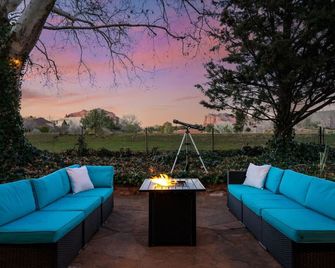 Adobe Hacienda- Dreamcatcher Suite - Sedona - Innenhof