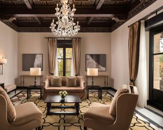 Hotel Alfonso XIII, A Luxury Collection Hotel, Seville - เซบีญา - เลานจ์