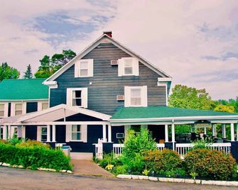 Ceilidh Country Lodge - Baddeck - Edifício