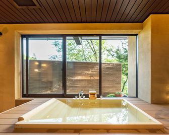 Hotel Hakuba Hifumi - Hakuba - Habitación
