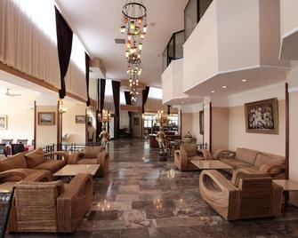 Club Yali Hotels & Resort - Gümüldür Cumhuriyet - Salónek