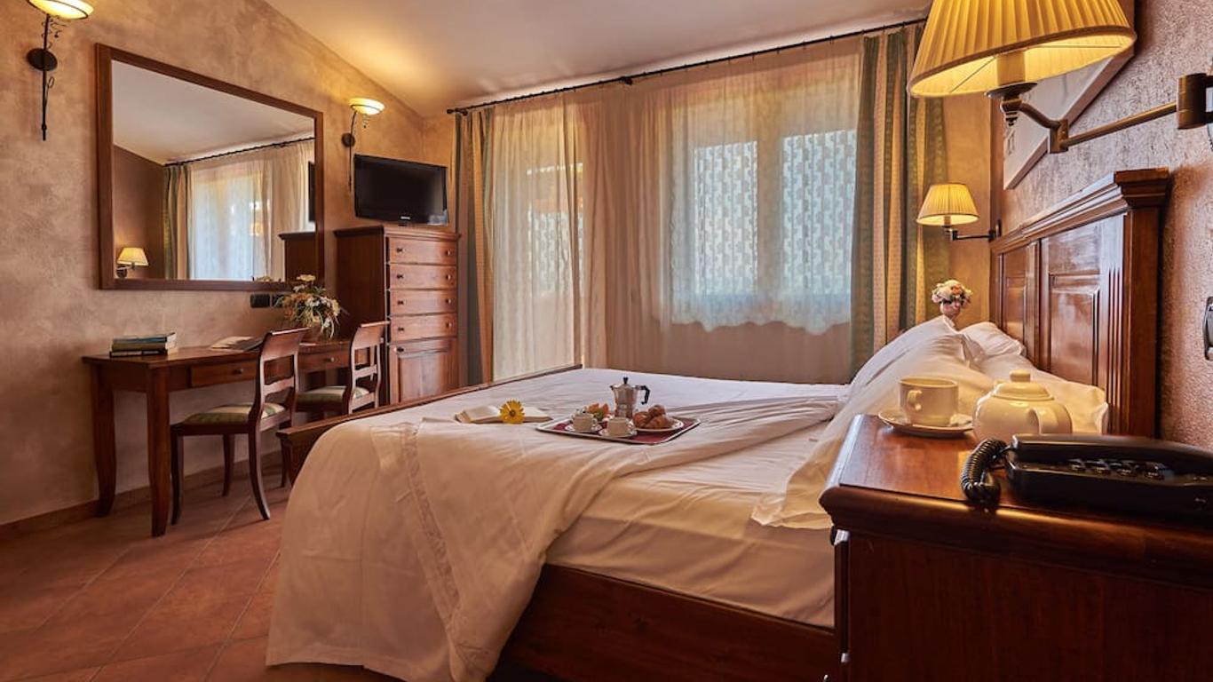 Casanova - Wellness Center La Grotta Etrusca