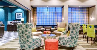 Hampton Inn & Suites by Hilton Atlanta Perimeter Dunwoody - Ατλάντα - Σαλόνι