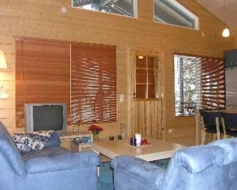 Murrenkolo by Interhome - Loimaa - Sala de estar