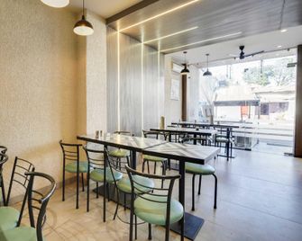 Townhouse Oak Pachmarhi Lakeview - Pachmarhi - Restaurant