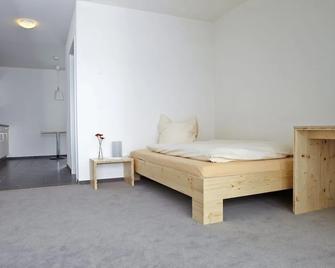 Qcm Campus - Belp - Habitación