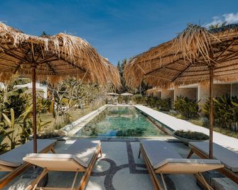 Origin Lombok - Kuta - בריכה