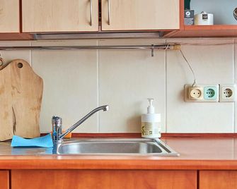 Tokyo Vibes Hostel with more privacy (Self Check in) - Vilna - Keittiö