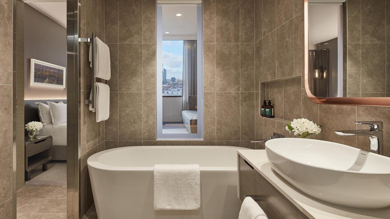 Crowne Plaza Melbourne