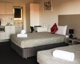 Emerald Park Motel - Emerald - Bedroom