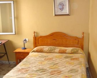Pensión Hespérides - San Sebastián de la Gomera - Slaapkamer
