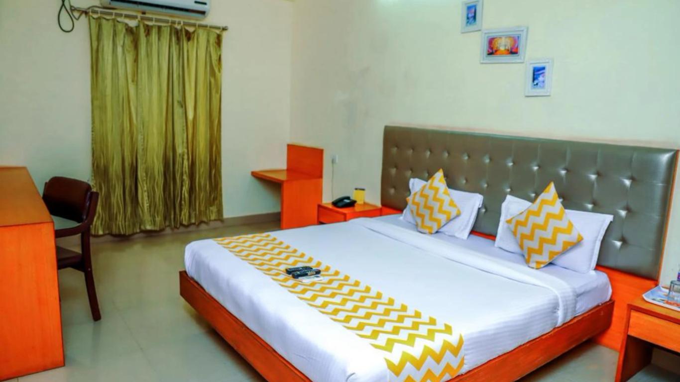 Fabhotel Ans Cyber Castle Hitech City