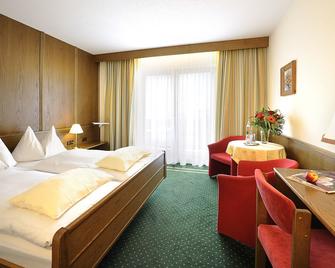 Hotel St.Hubertus - Lofer - Schlafzimmer