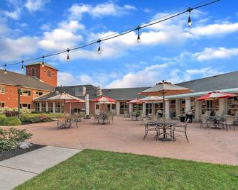 The Inn at Ohio Northern University - Ada - Patio