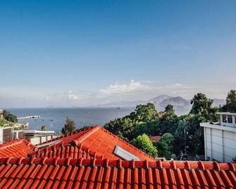 Xiamen Gulangyu Liuyue Sea View Hotel - Xiamen - Balcony