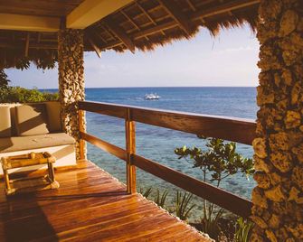 Tepanee Beach Resort - Daanbantayan
