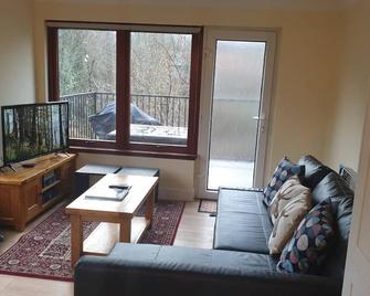 Loch Ness Balcony Apartment - Inverness - Wohnzimmer