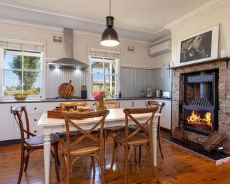 Hanigans Cottage - Meroo Meadow - Sala de jantar