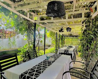 Fernando's Hotel - Sorsogon City - Restaurant