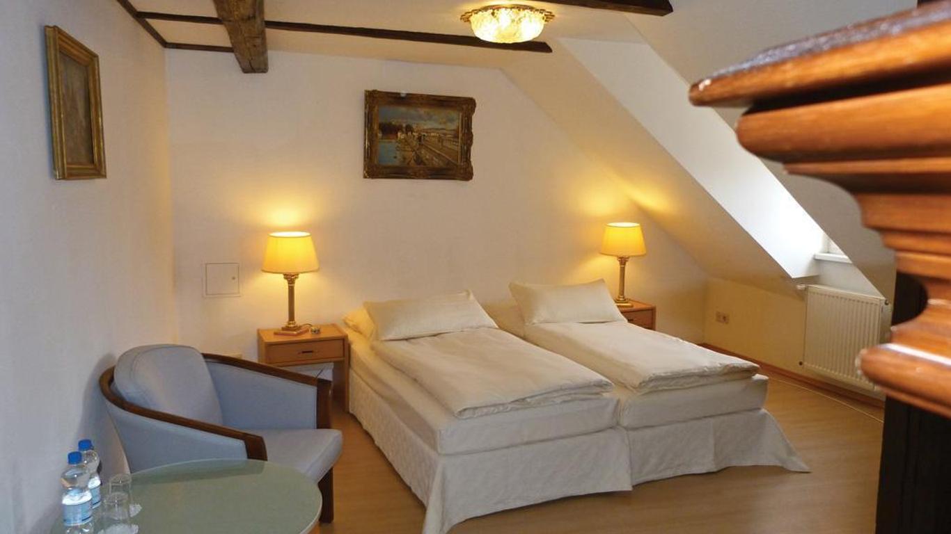 Adelheid Hotel Garni
