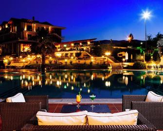 Hotel Aiges Melathron - Veria - Piscina