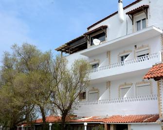 Ammos Hotel - Agía Triáda - Building