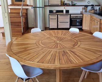 la maison dans les bois - Briollay - Comedor